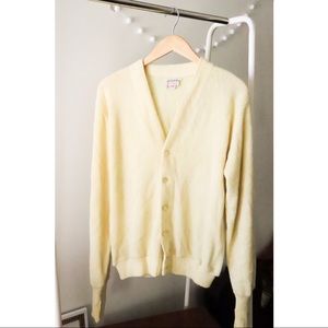 vintage tea sweater 📻